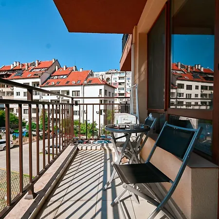 Armand De Sanelle 소피아