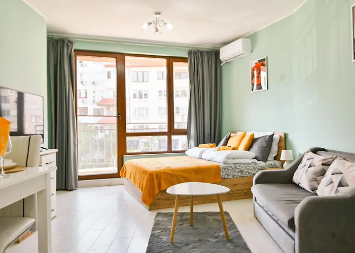 Apartment Armand De Sanelle *