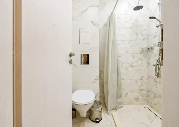 Apartment Armand De Sanelle *